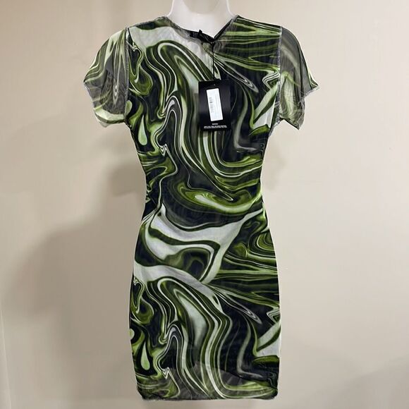NWT Pretty Little Thing Green Swirl Mesh Dress. Size 8 M medium - Picture 6 of 9